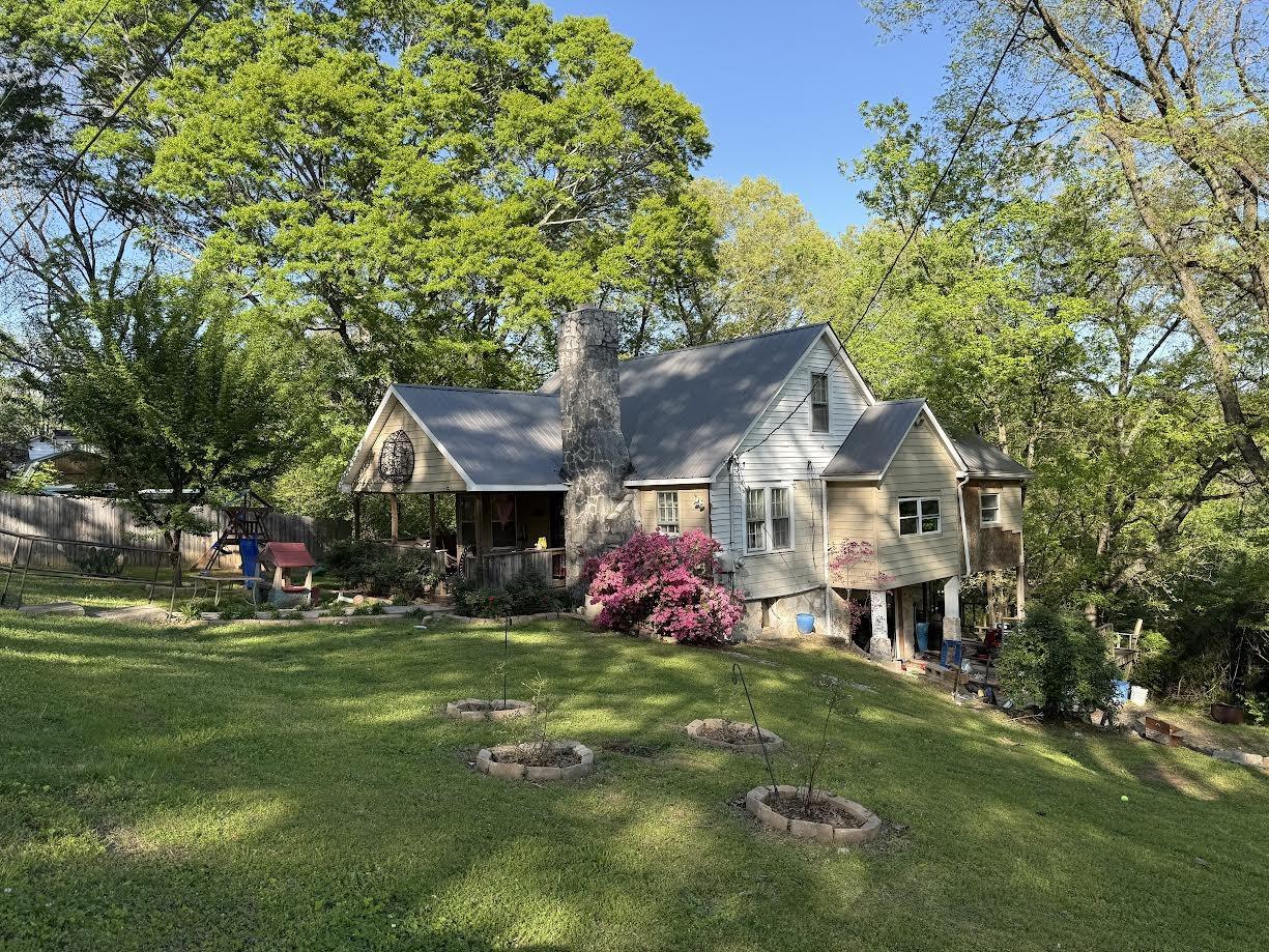 3920-Churchill-Rd For Sale