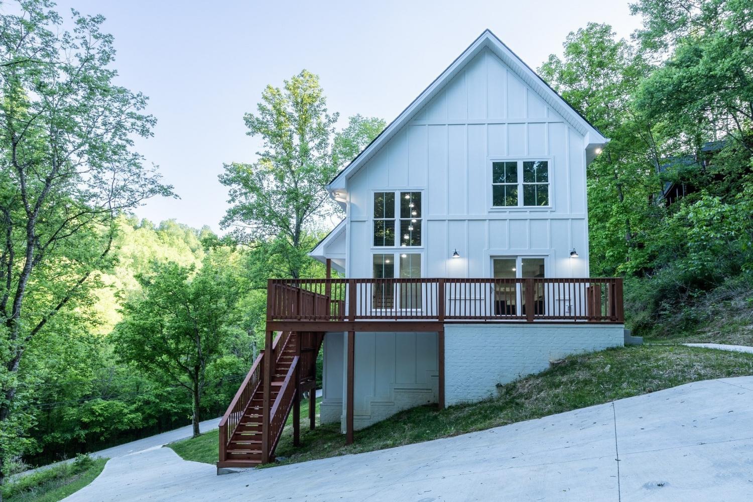 670-Harbor-Dr For Sale