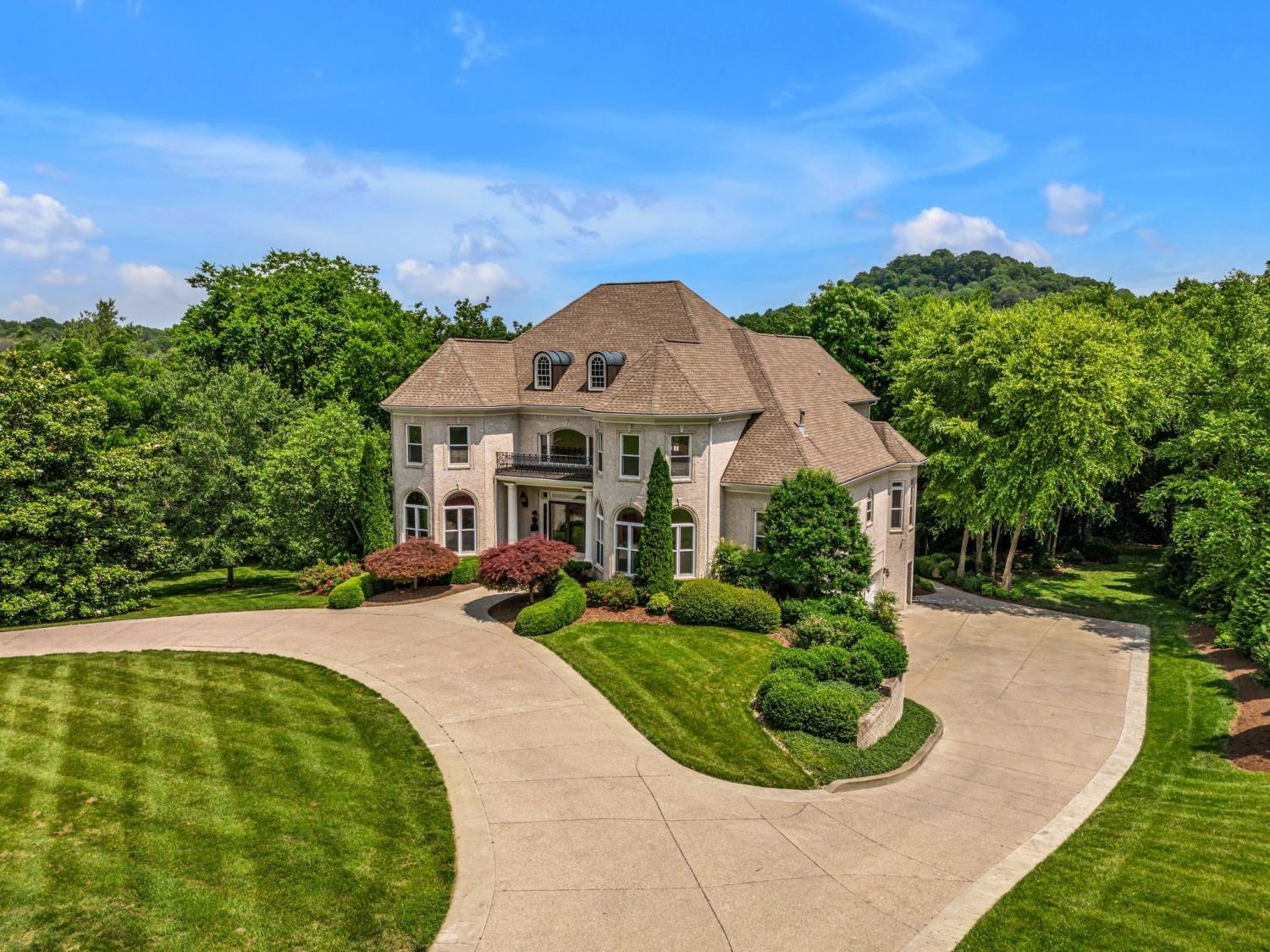 Brentwood Middle School Property for Sale
