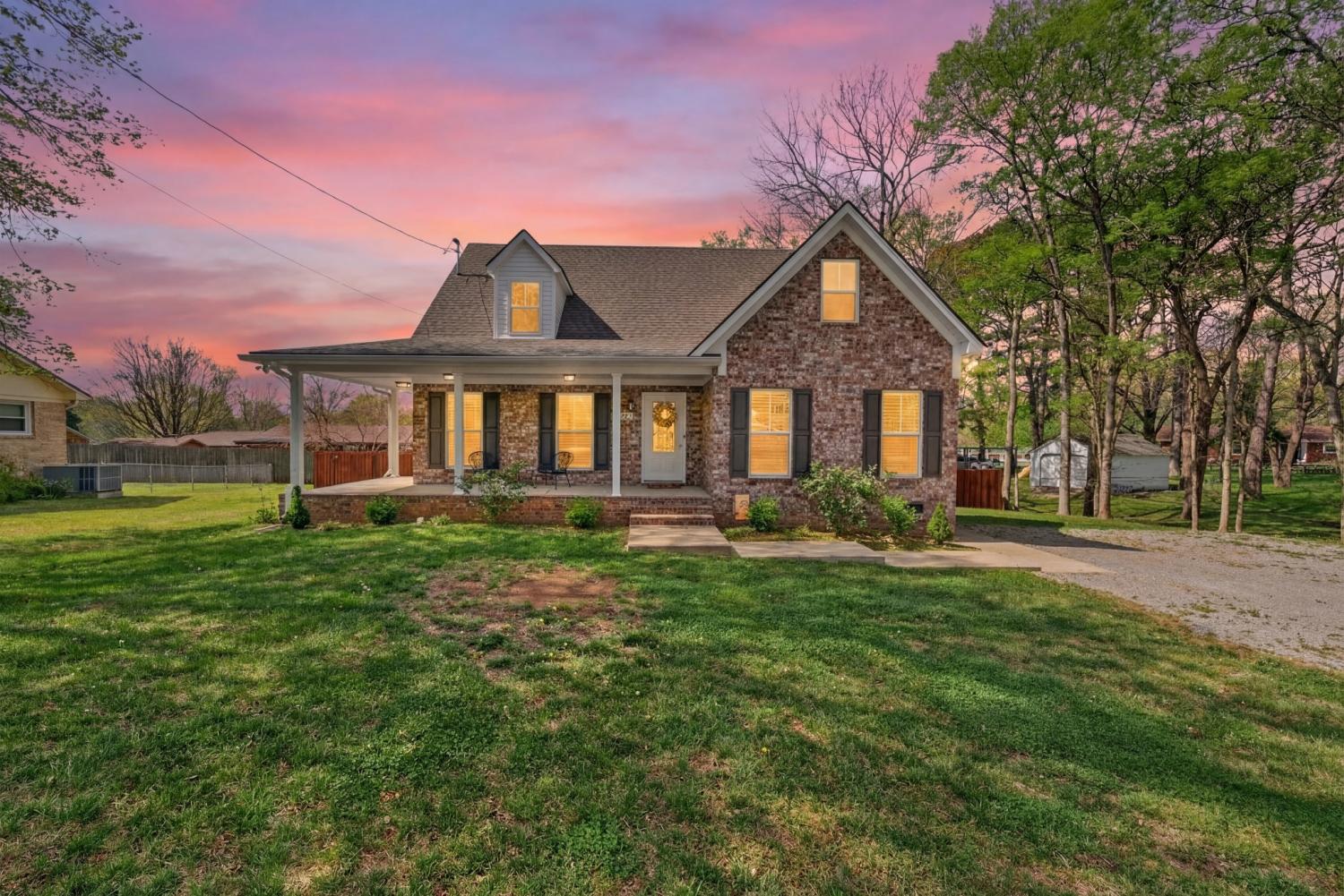 961-Fairlane-Dr For Sale