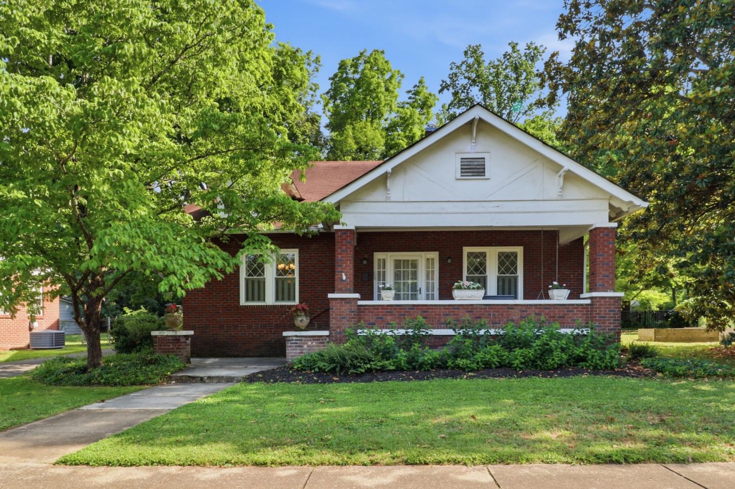 1020-E-Lytle-St For Sale