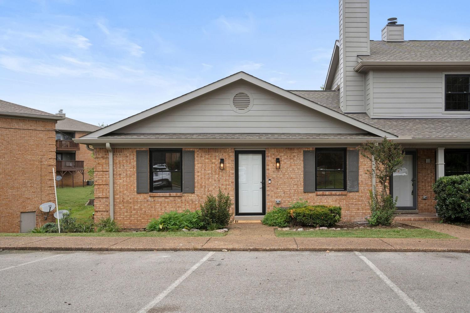 225-Ellington-Pl For Sale
