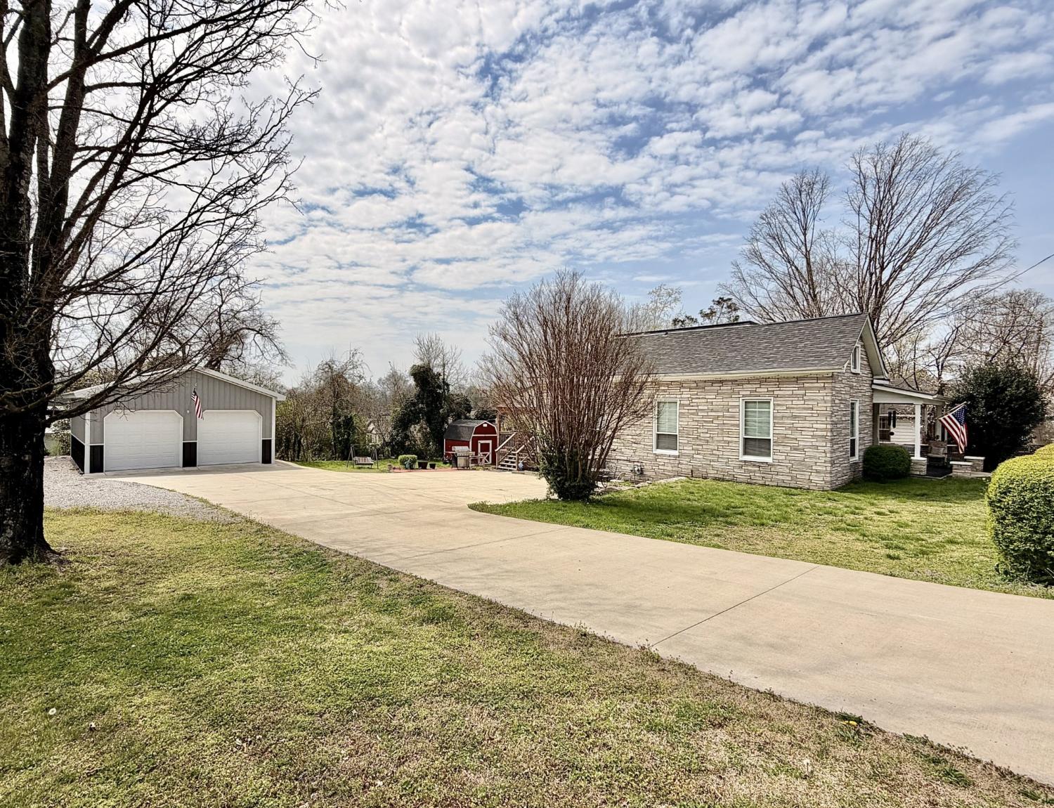 525-E-Washington-St For Sale