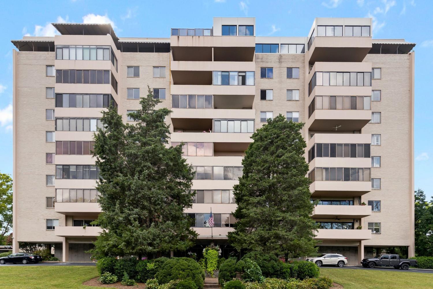 105-Leake-Ave For Sale