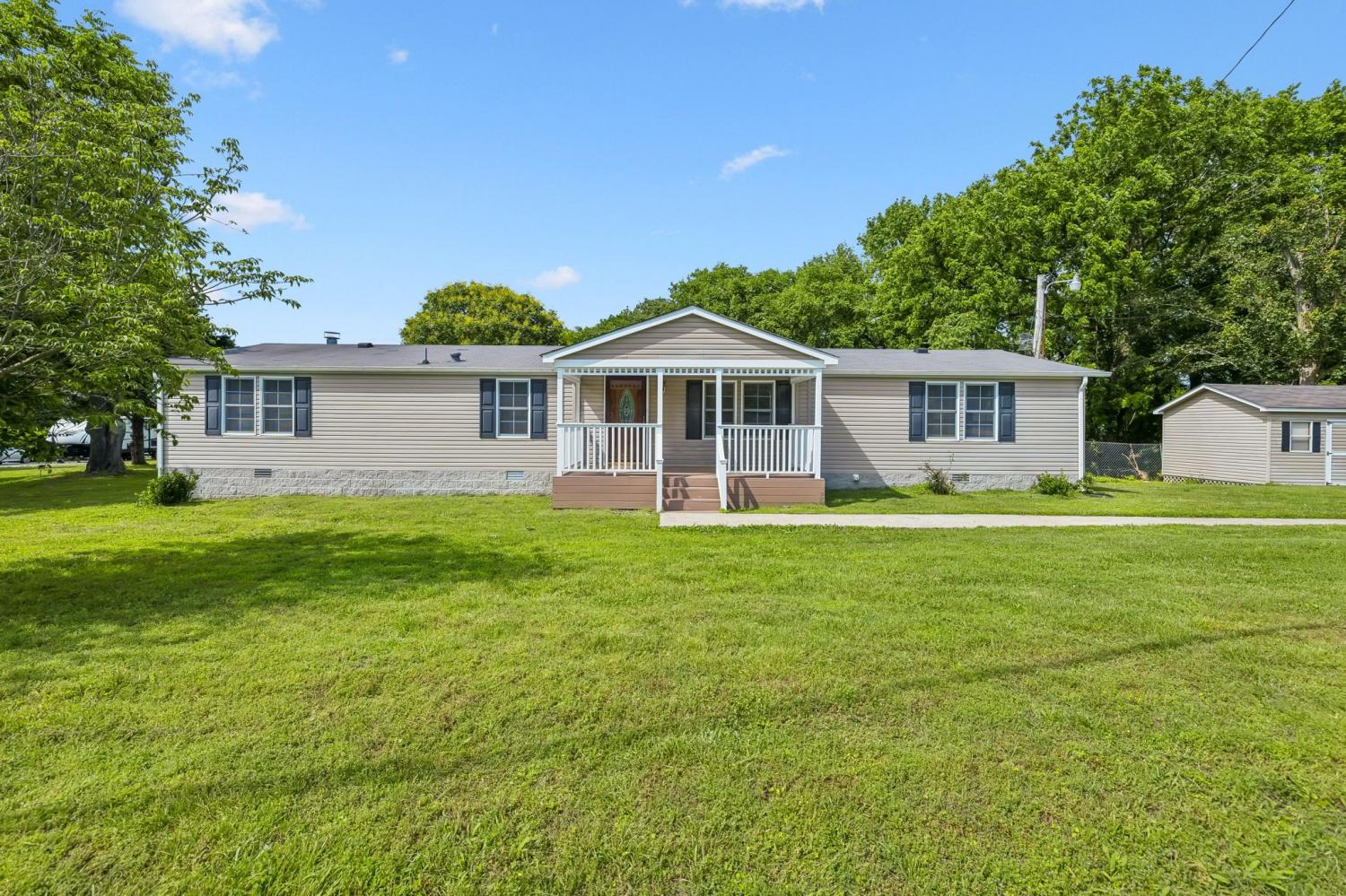 210-Crestview-Dr For Sale