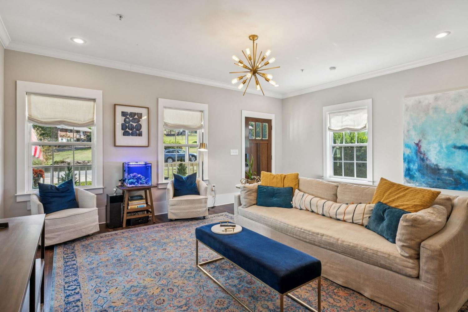 102-Duke-St For Sale