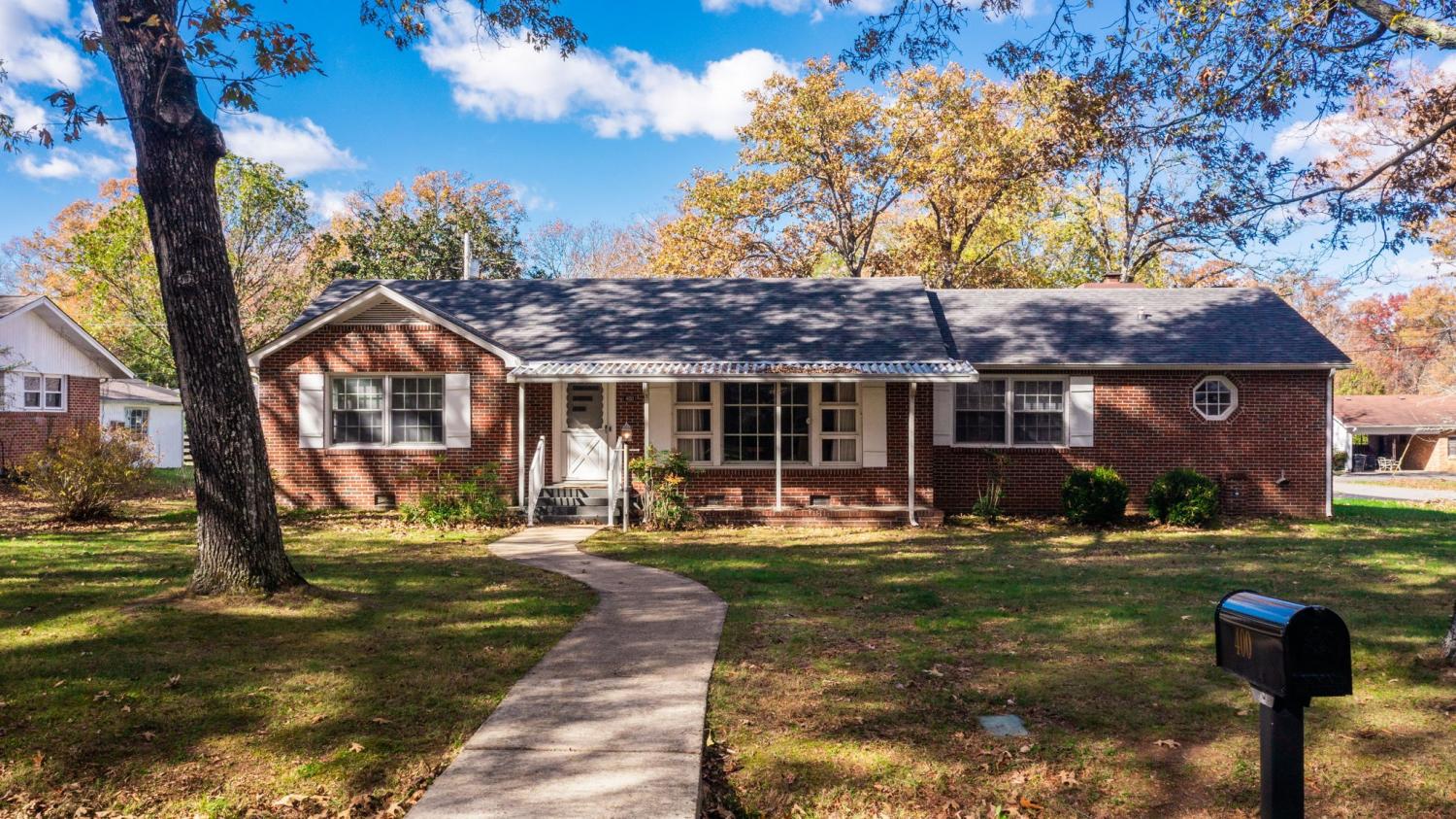 400-Edgewood-Dr For Sale