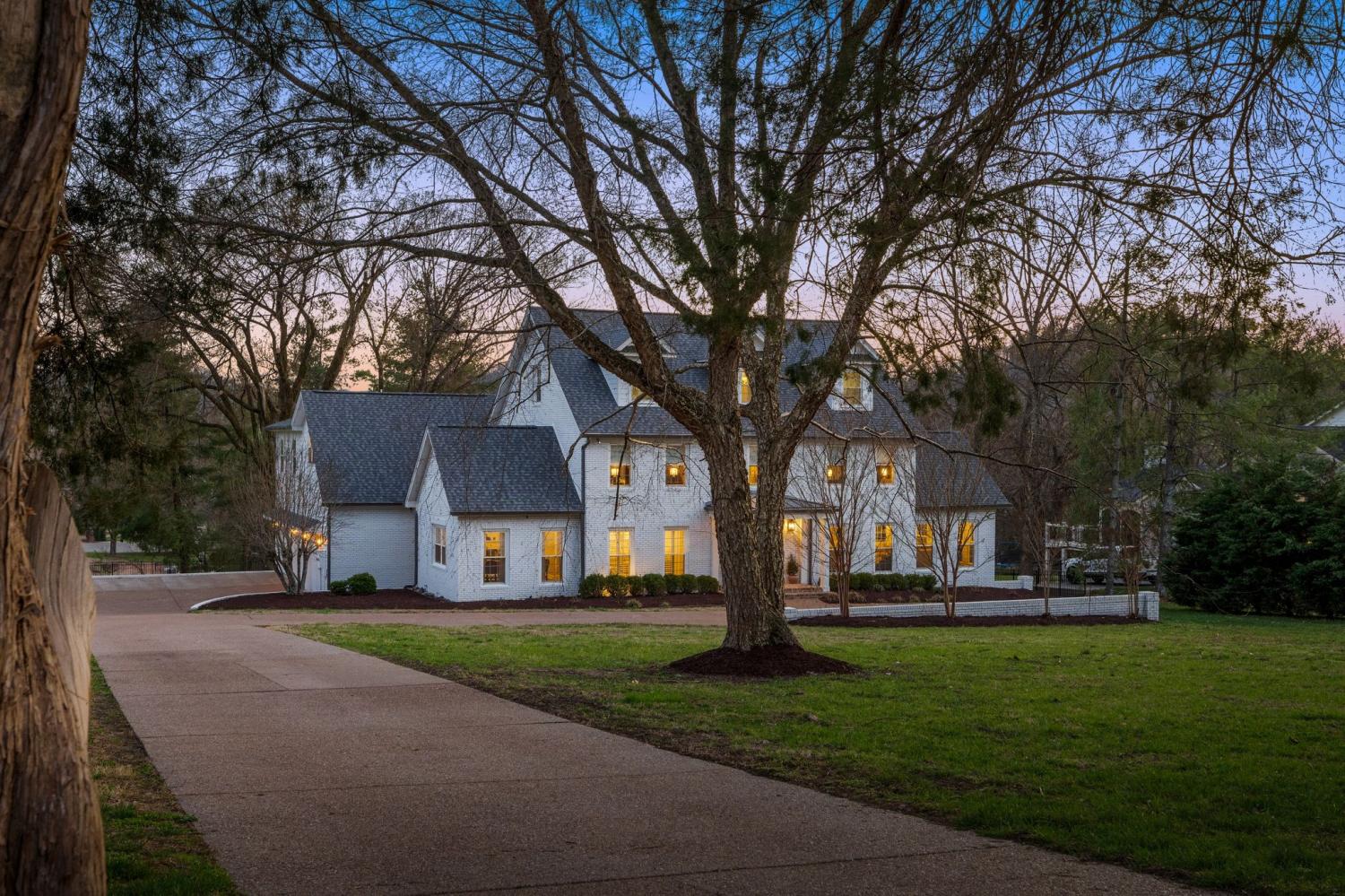 Brentwood Middle School Property for Sale