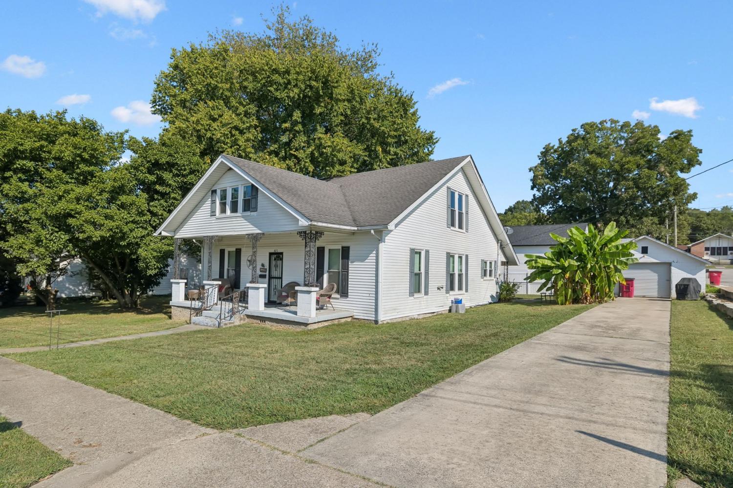 407-Jefferson-Ave--E For Sale