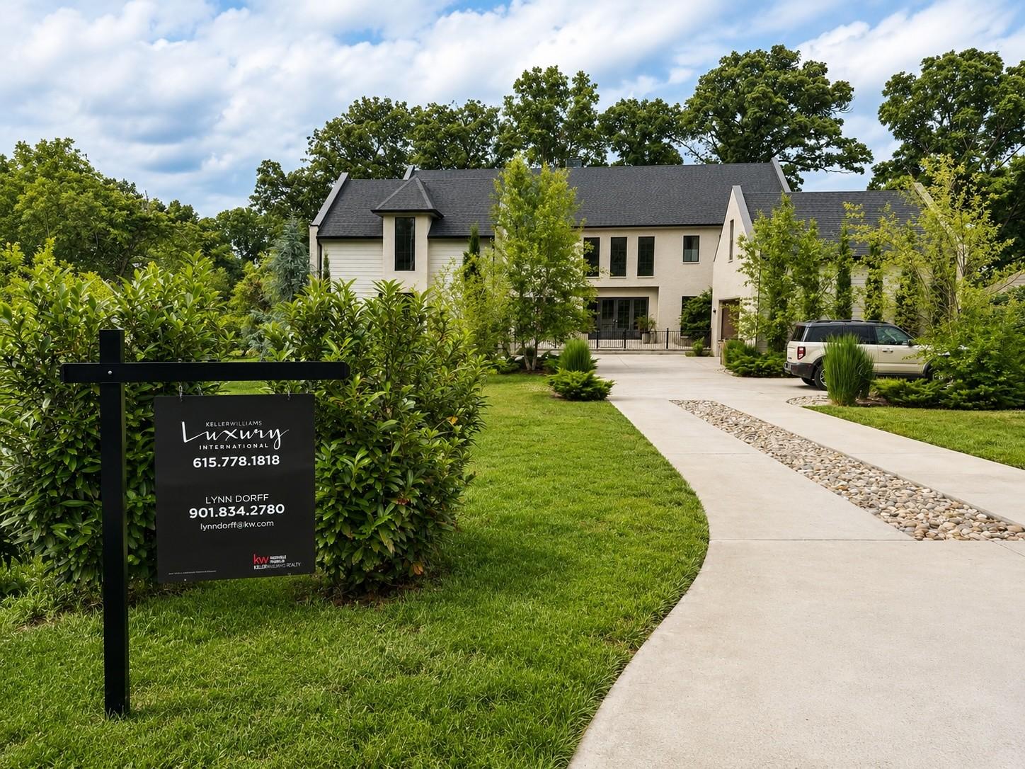 3104-Woodlawn-Dr For Sale