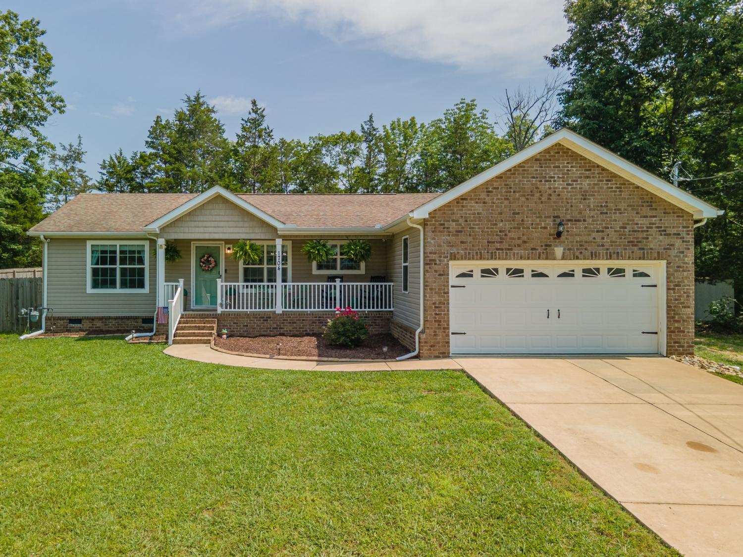 1704-Christi-Ave For Sale
