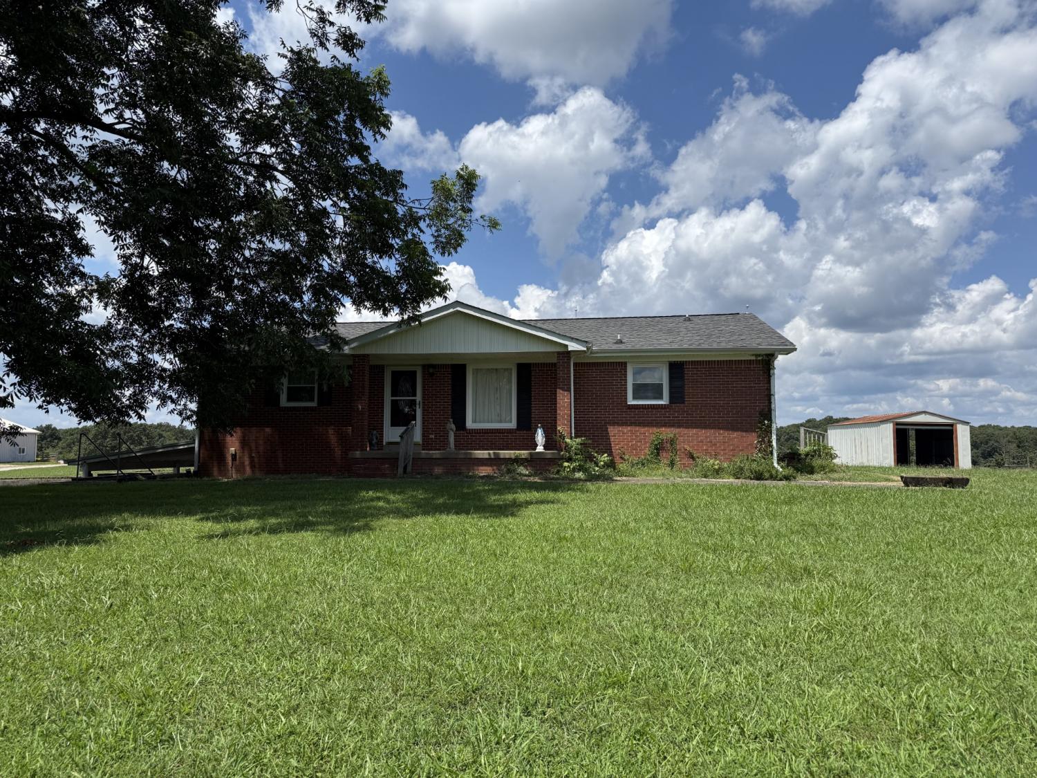 637-Sheehy-Rd For Sale
