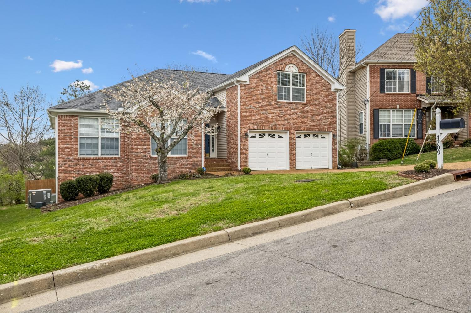 4709-Chepstow-Dr For Sale