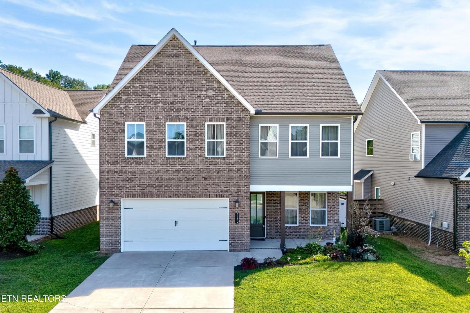 1112-Belle-Pond-Ave For Sale