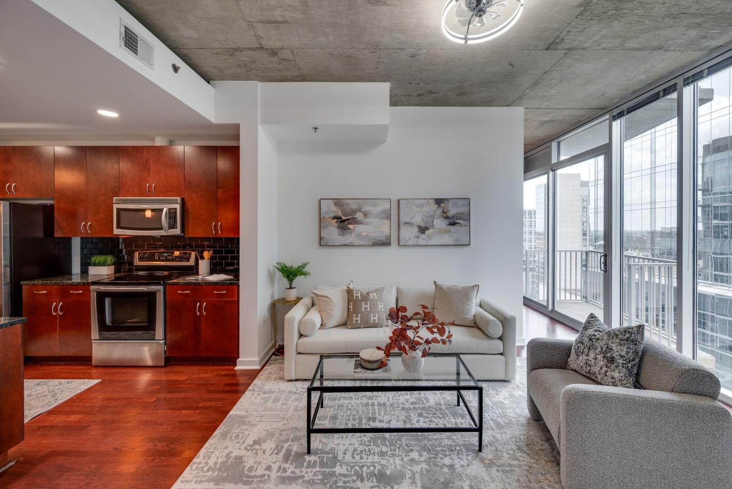 301-Demonbreun-St For Sale