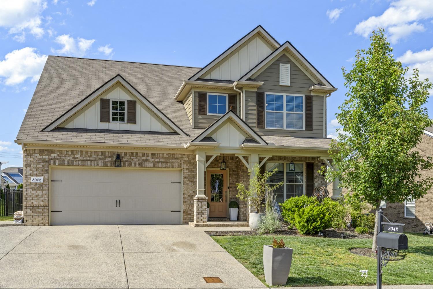 8048 Forest Hills Dr TN 37174 For Sale - 