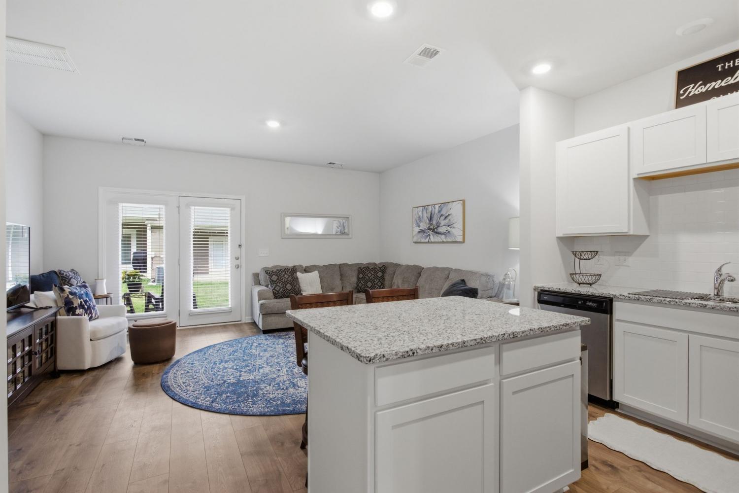 806-Dallas-Dr For Sale