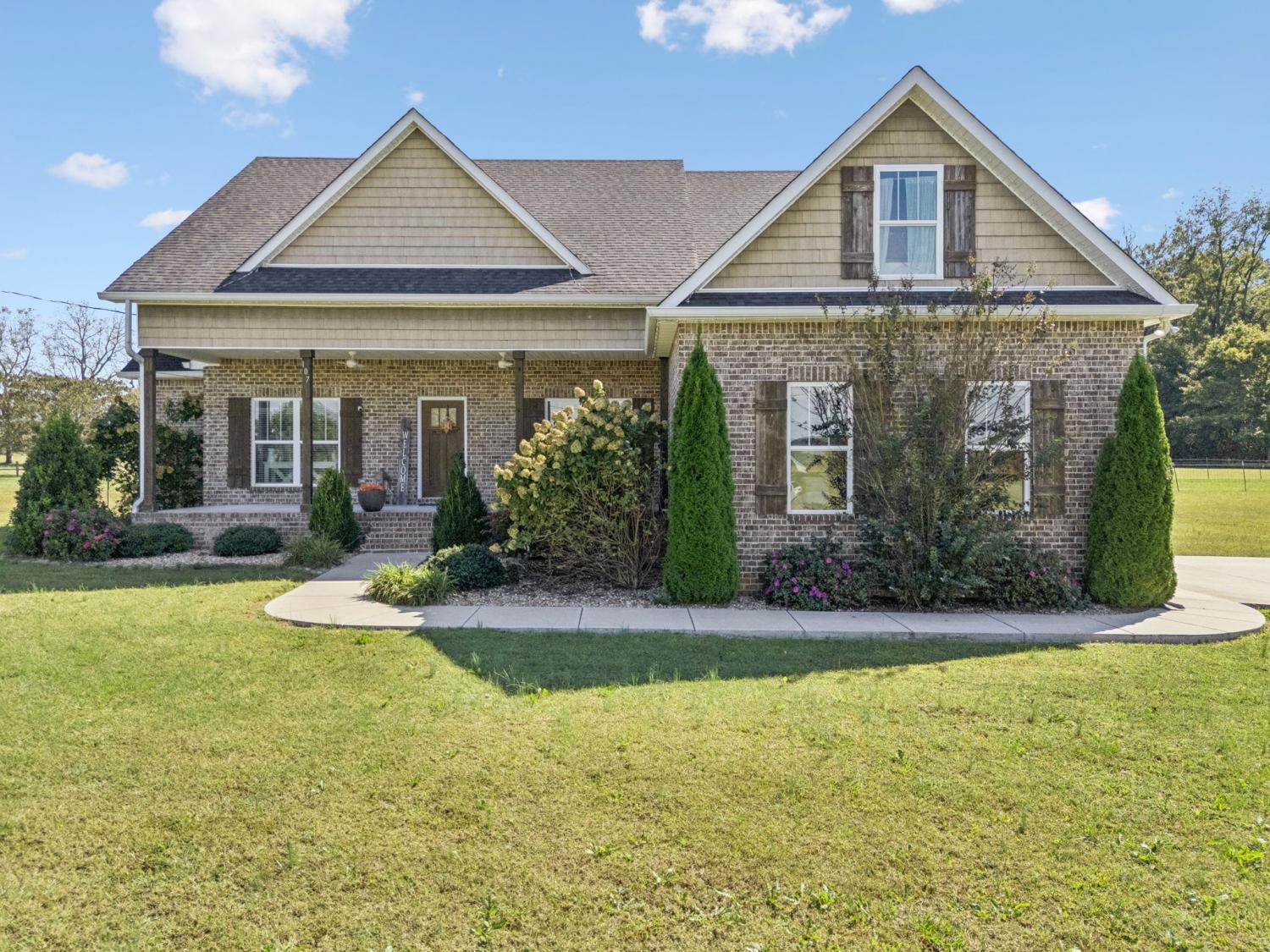 107-Holly-Ct For Sale