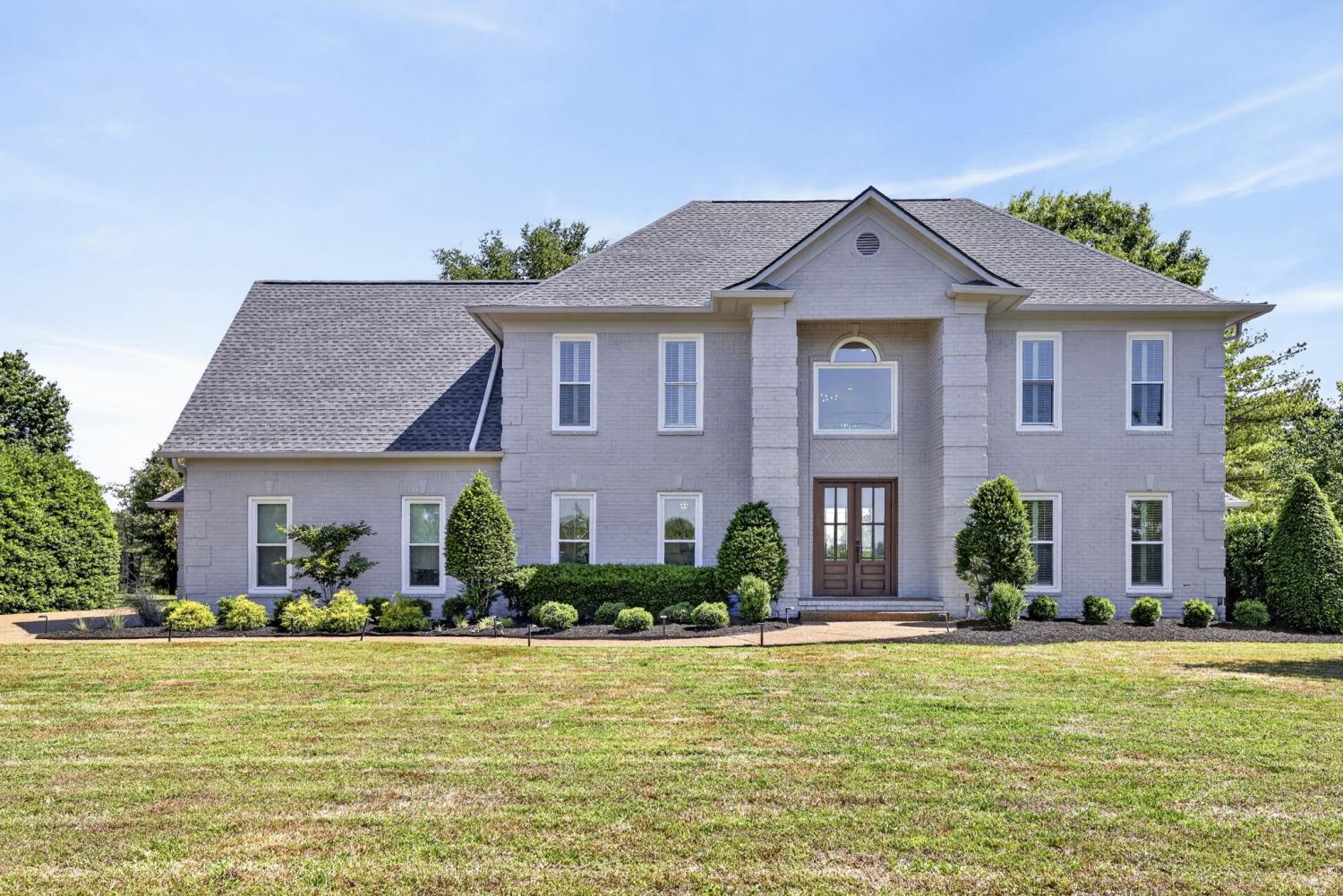209-Barrington-Ct--W For Sale