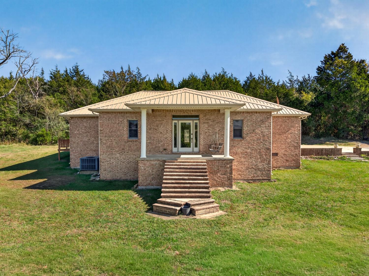 455-Boonshill-Rd For Sale