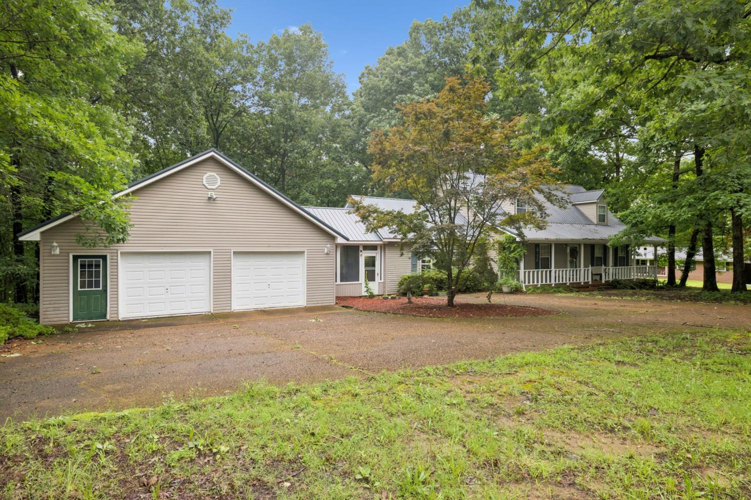 219-Lakeview-Dr For Sale