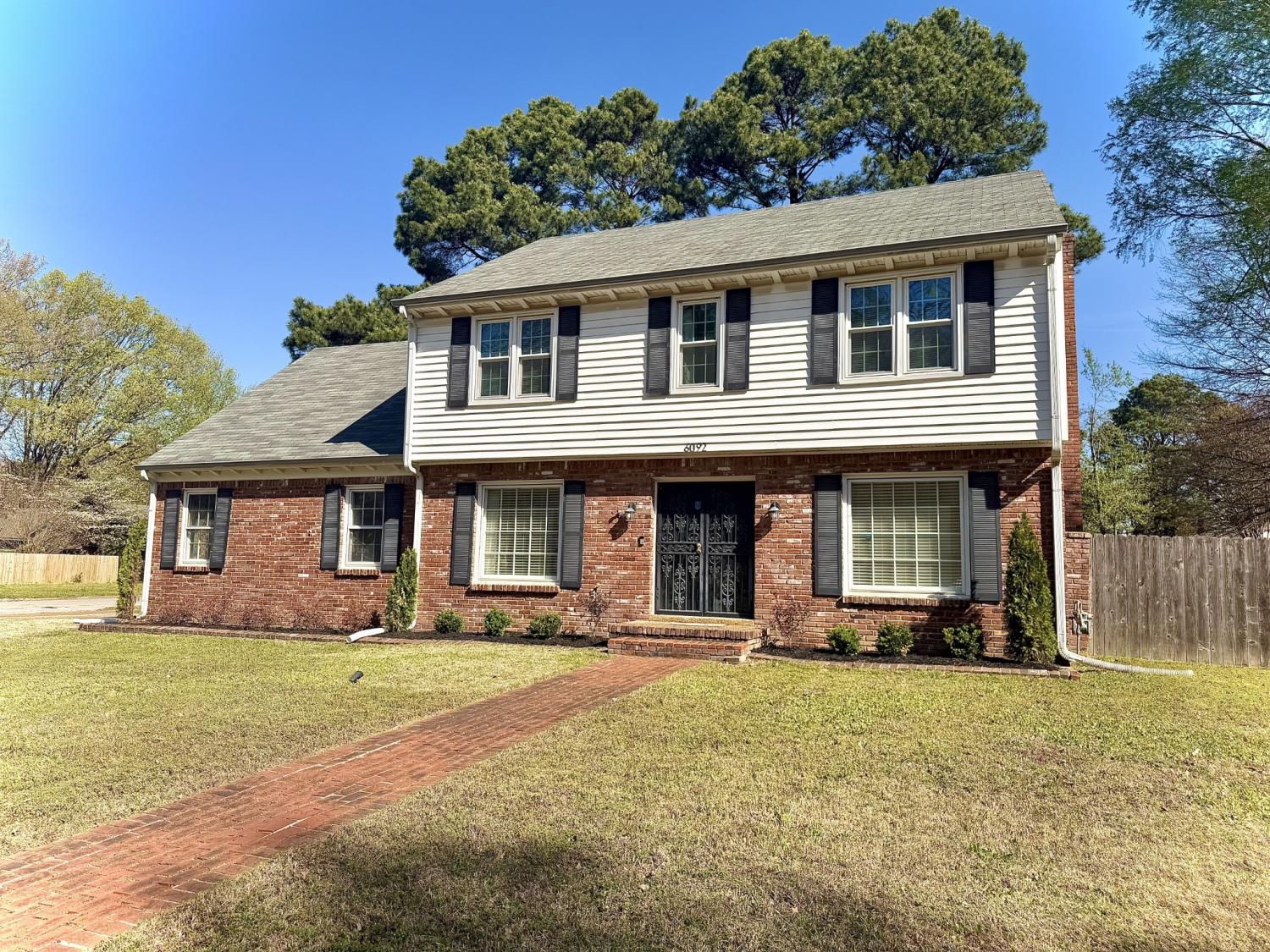 6092-Macinness-Dr For Sale