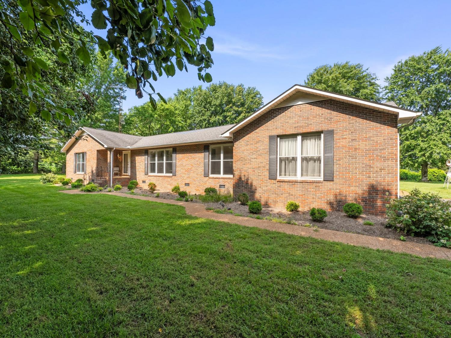 101-Farris-Rd For Sale