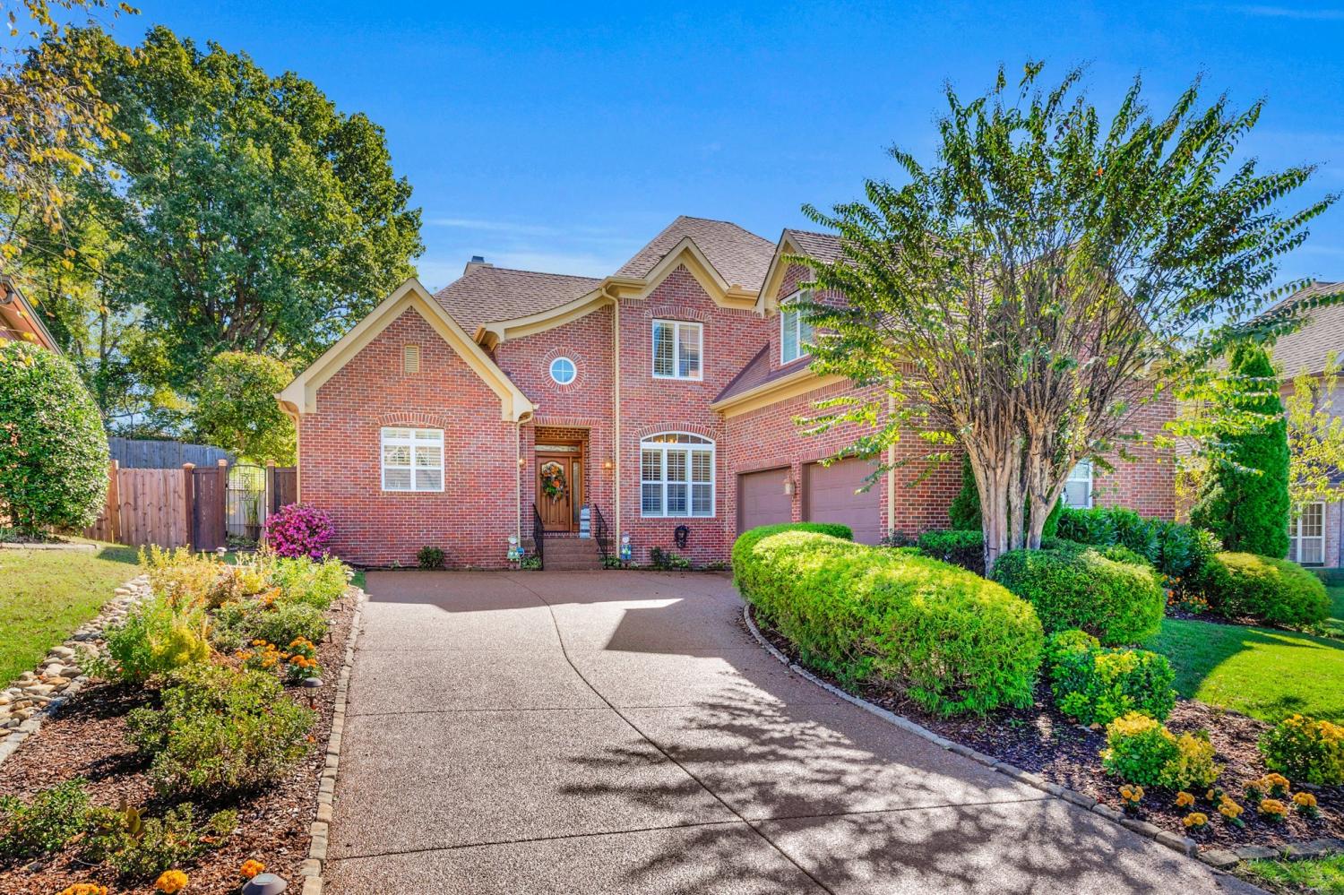 228-Valley-Bend-Dr For Sale