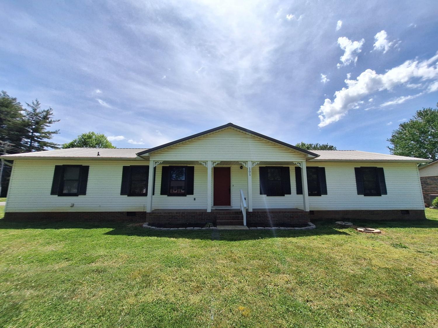 101-Lisa-Cir For Sale