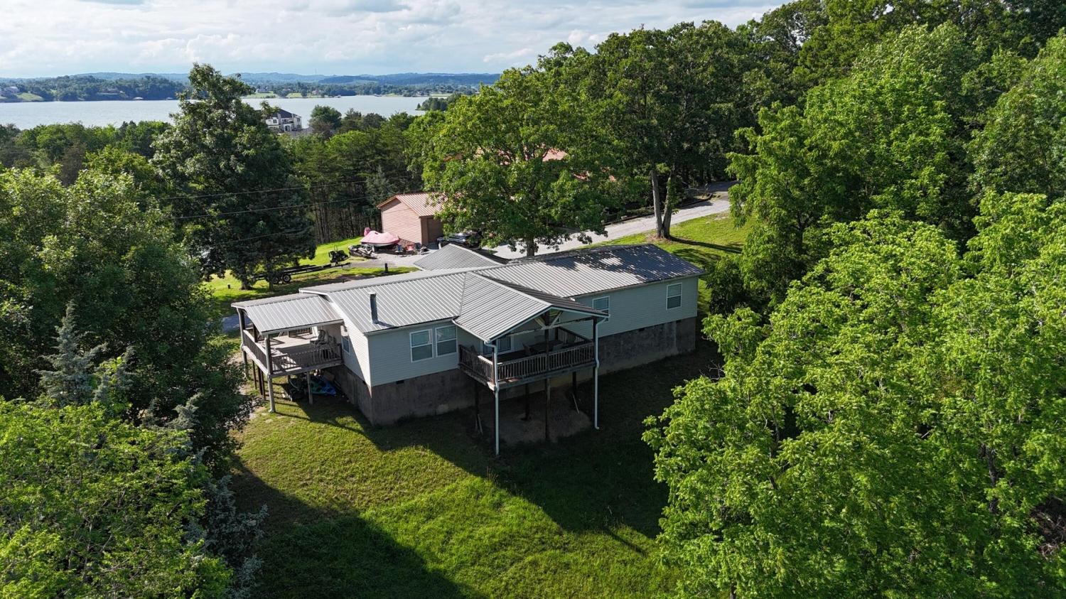 1366-Paradise-Ln For Sale