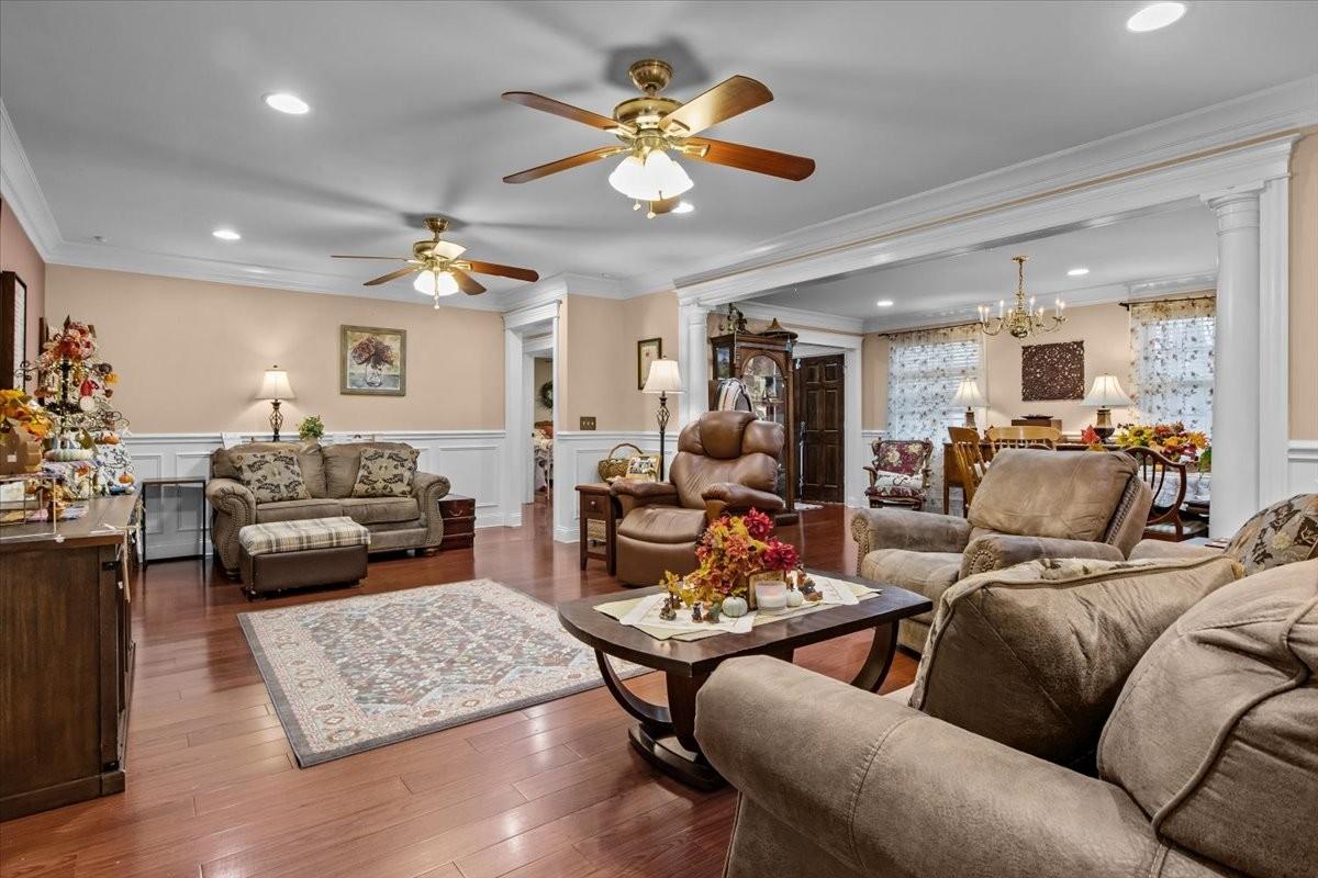 307-Crestview-Dr For Sale