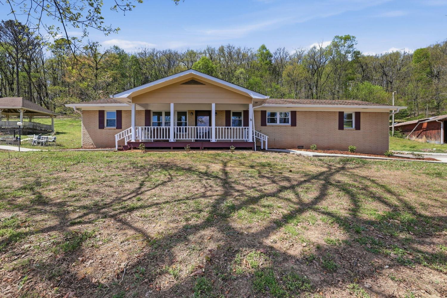 662-Red-Hill-Valley-Road--SE For Sale