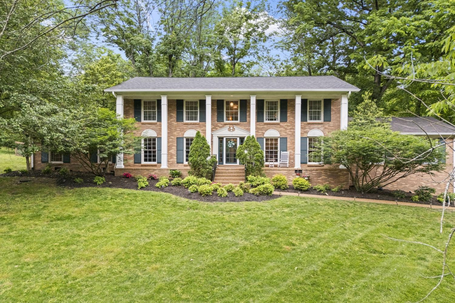 881-Lakemont-Dr For Sale