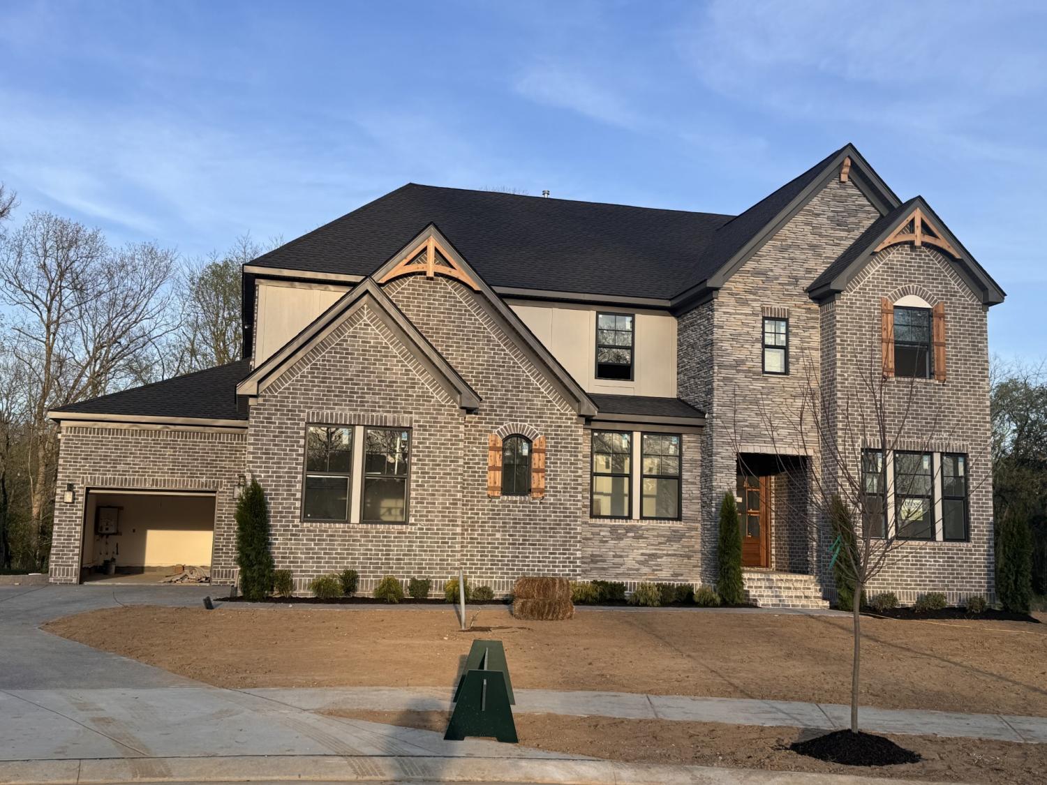 5924-Luke-Court For Sale