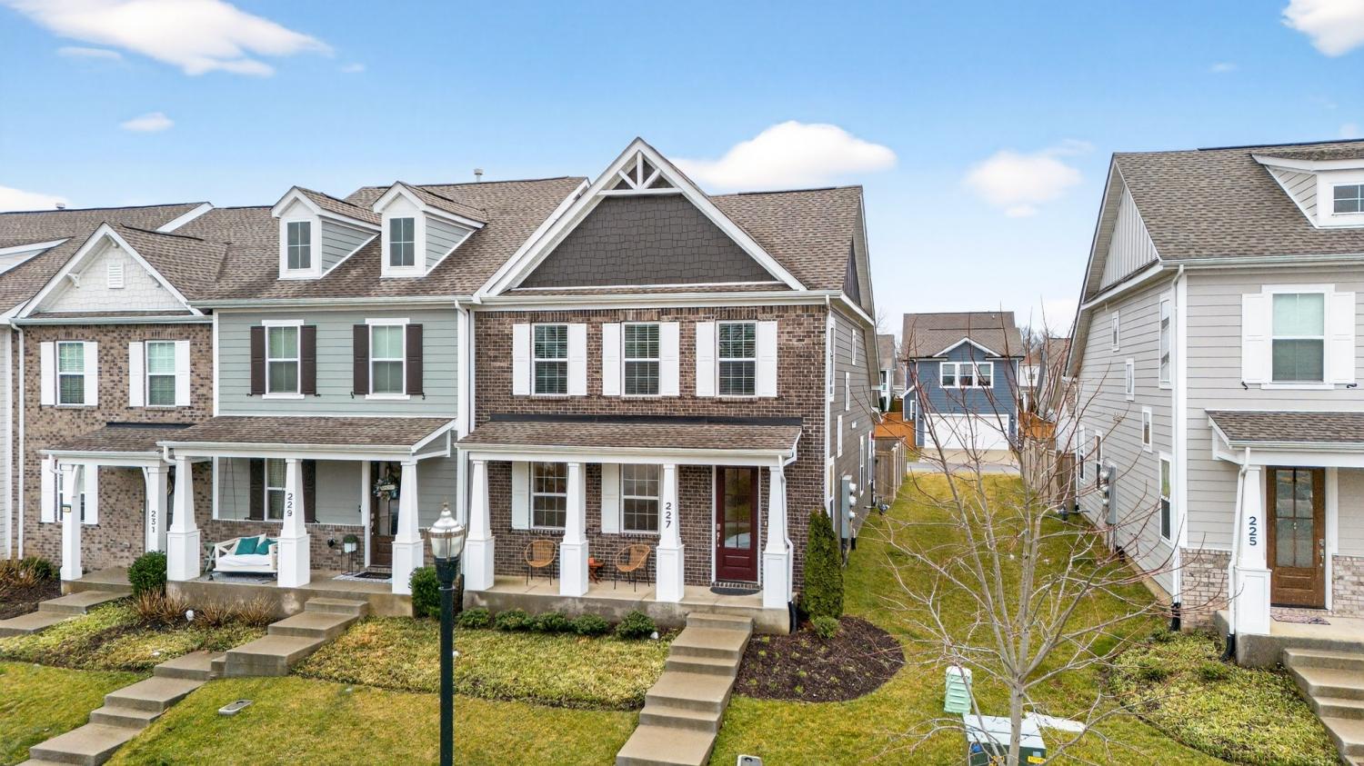 227 Southmen Ln TN 37174 For Sale - 