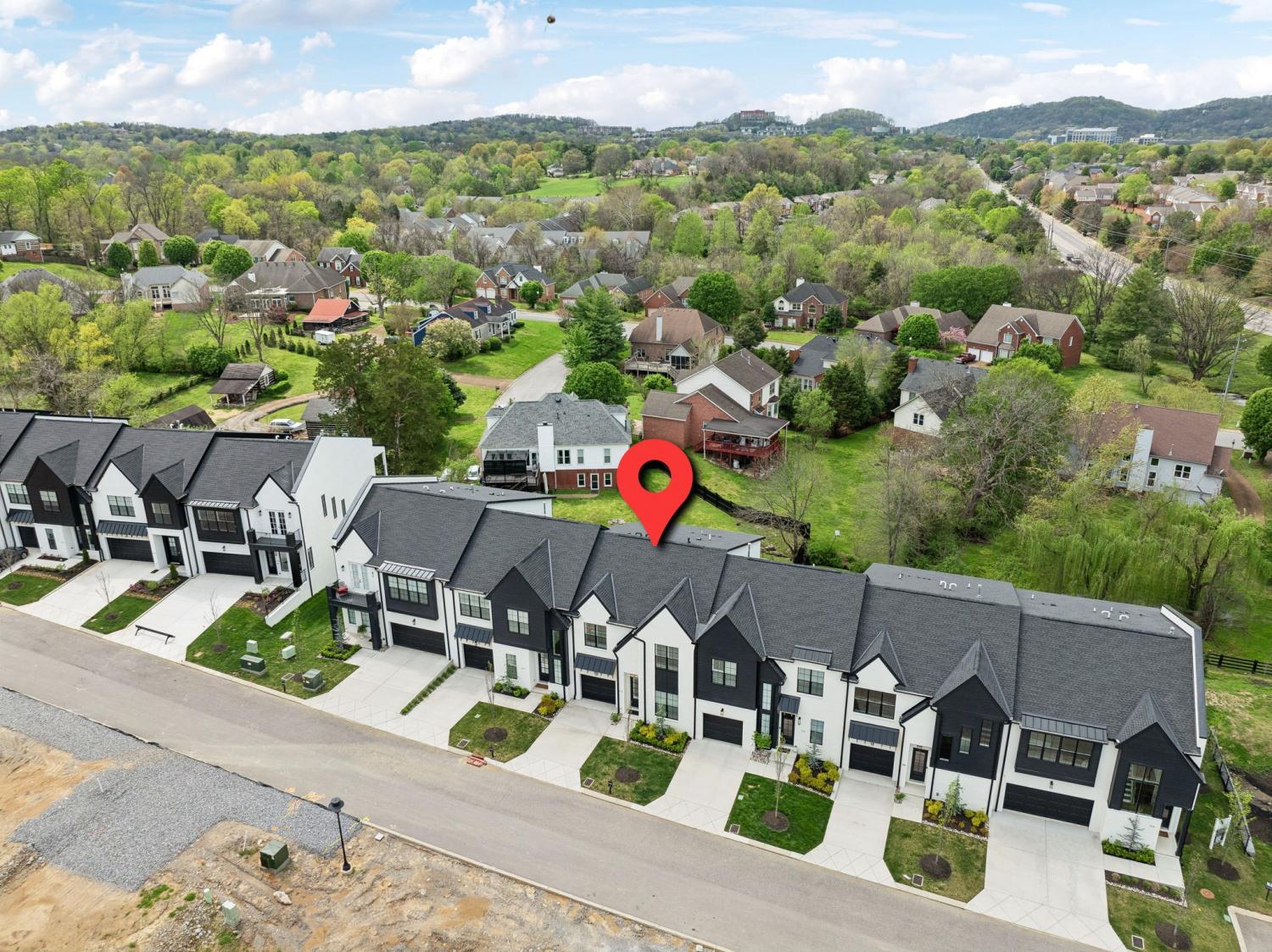 112-Shadow-Springs-Dr For Sale