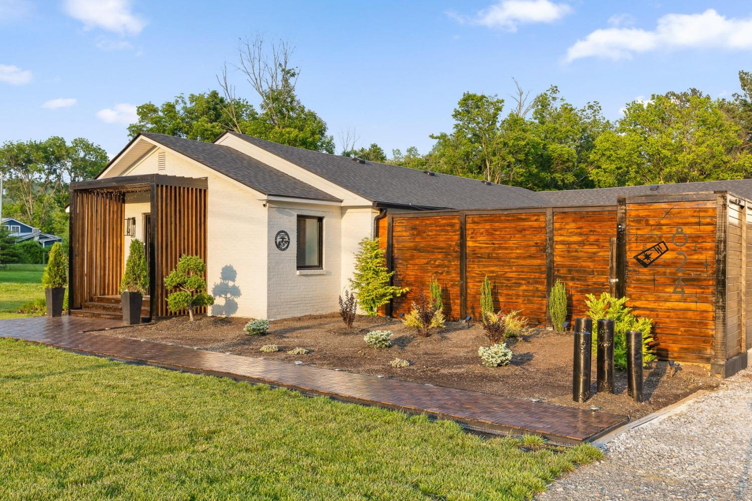 824-Ogrady-Drive For Sale