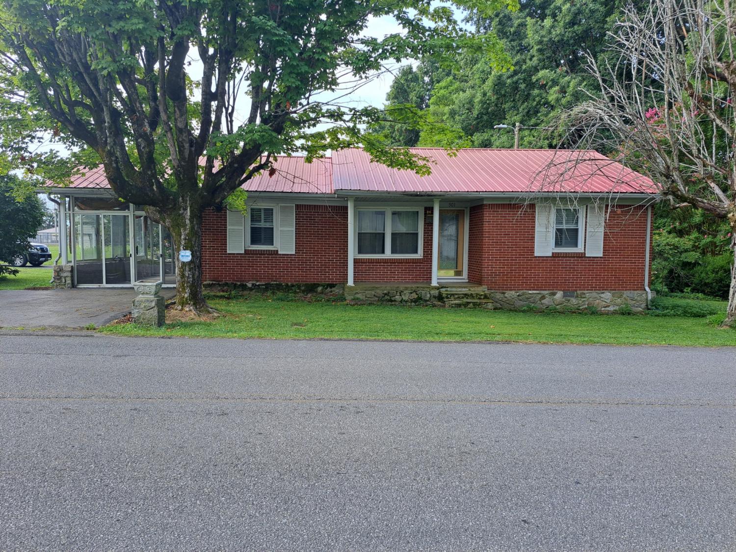 501-Meador-Dr For Sale