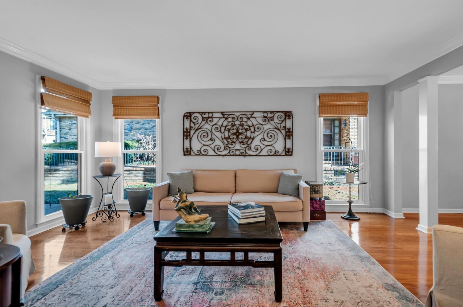 401-Bowling-Ave For Sale