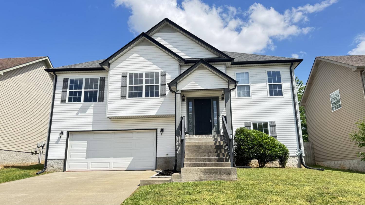688-Fox-Trail-Ct For Sale