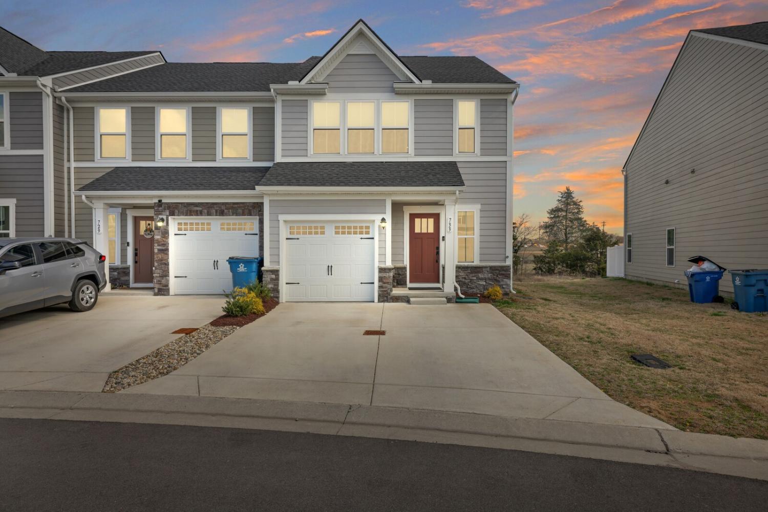 733-Lipizanner-Ln For Sale