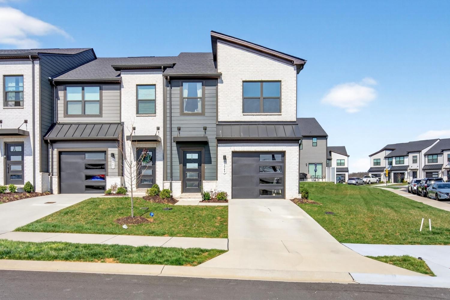 2049-Walnut-Ln For Sale