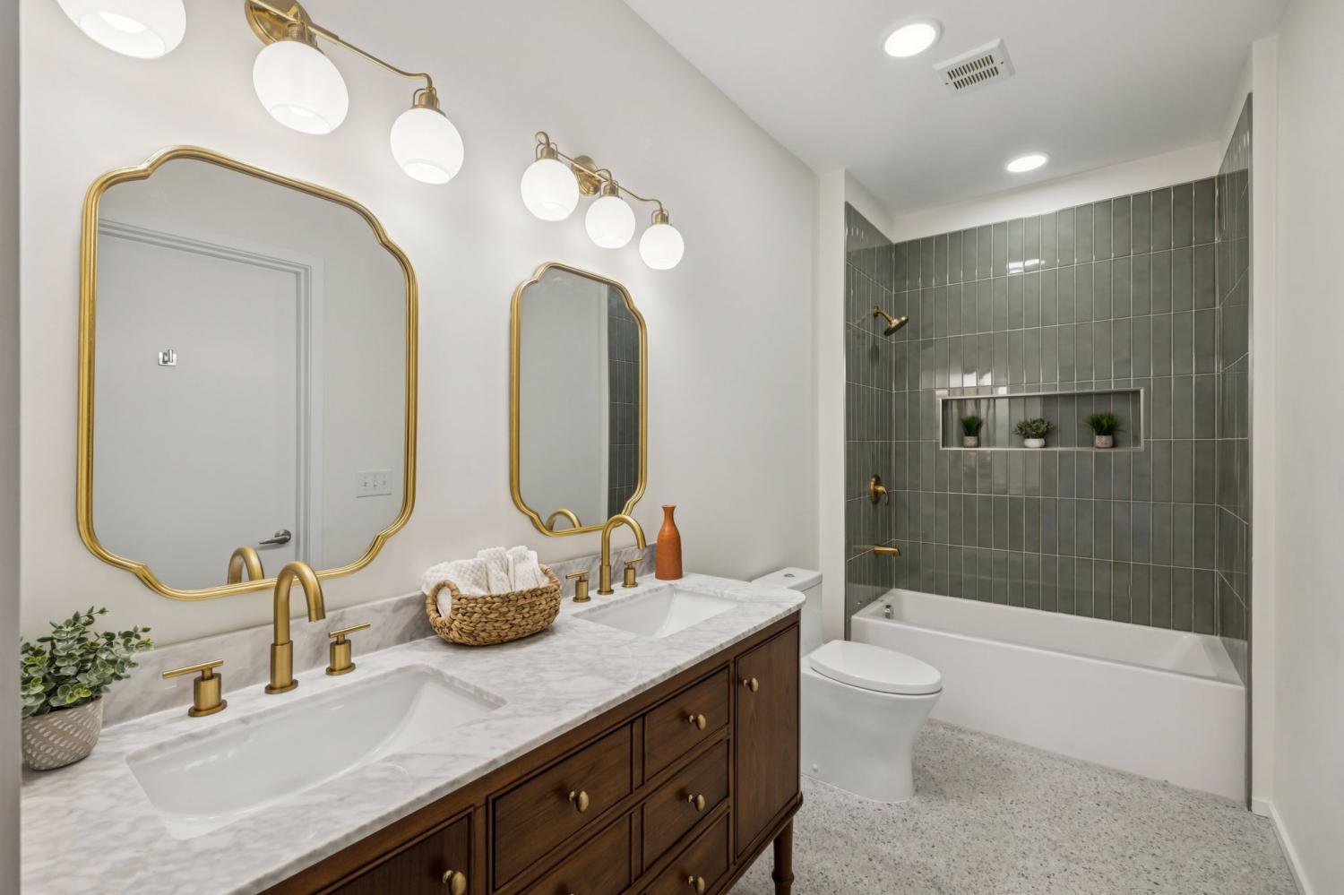 806-Olympic-St For Sale