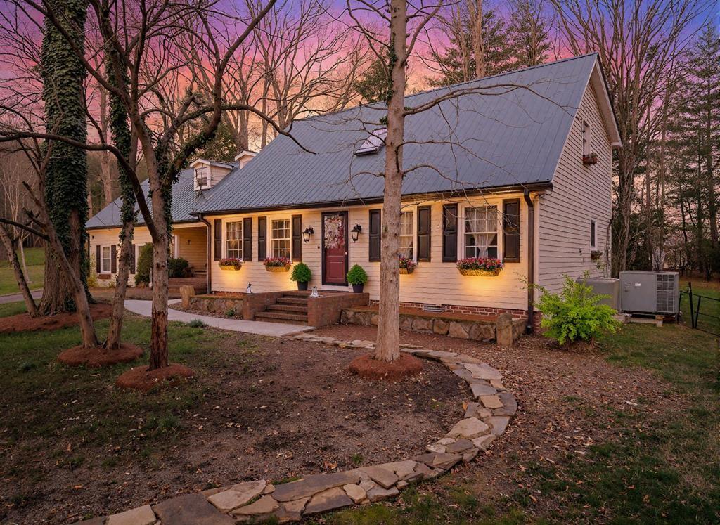 1439-Thomas-Cir For Sale