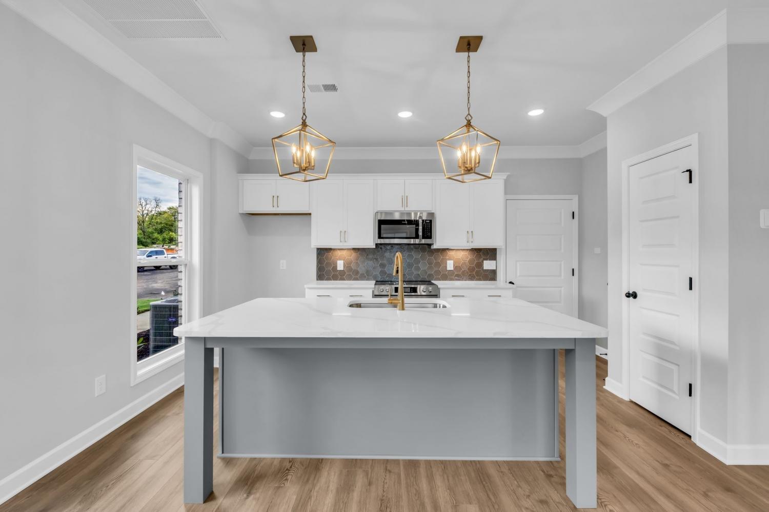 514-Mantes-Aly For Sale