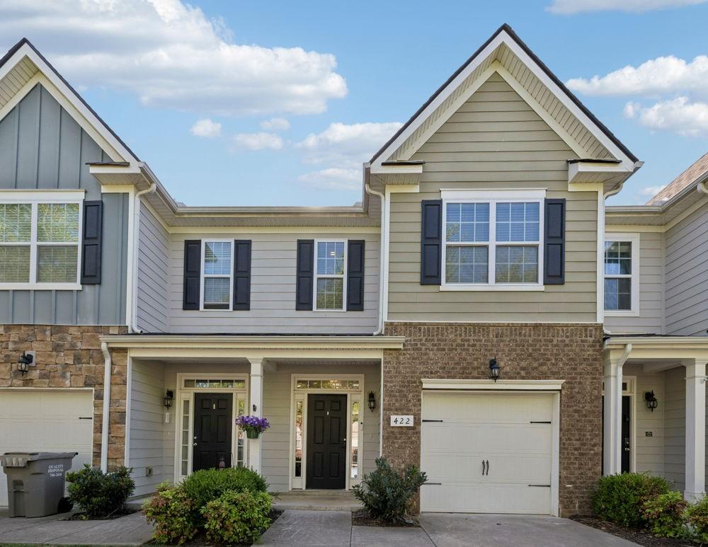 422-Manor-Row For Sale