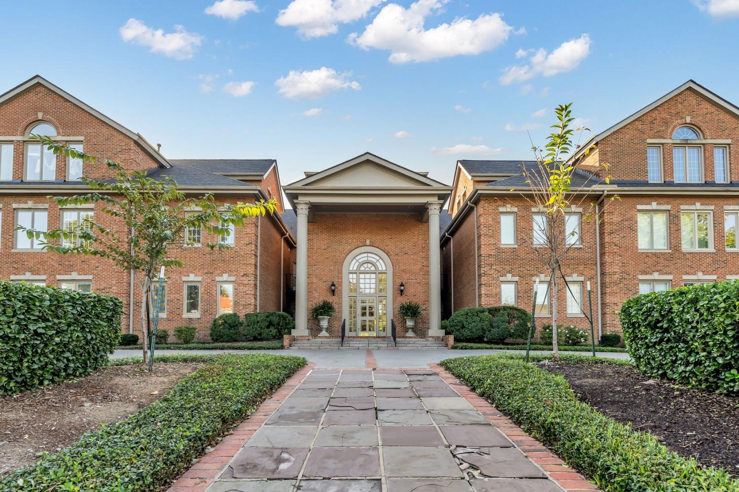 3733-West-End-Ave For Sale