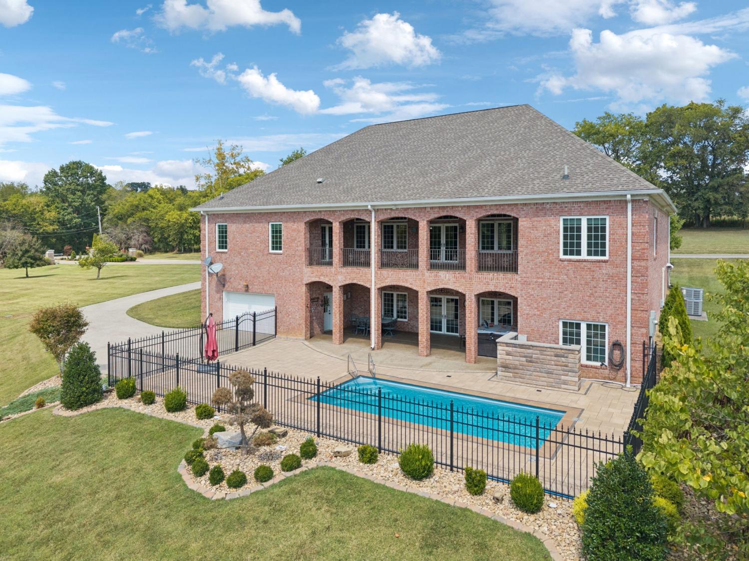 1000-Shimmering-Way For Sale