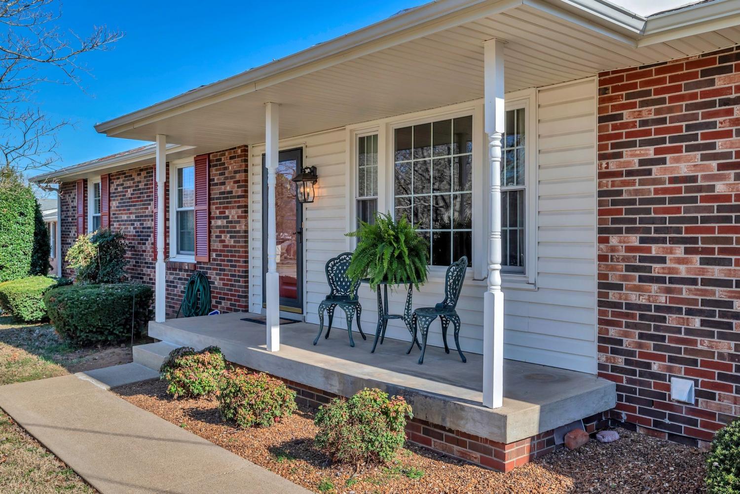 104-Homestead-Dr For Sale