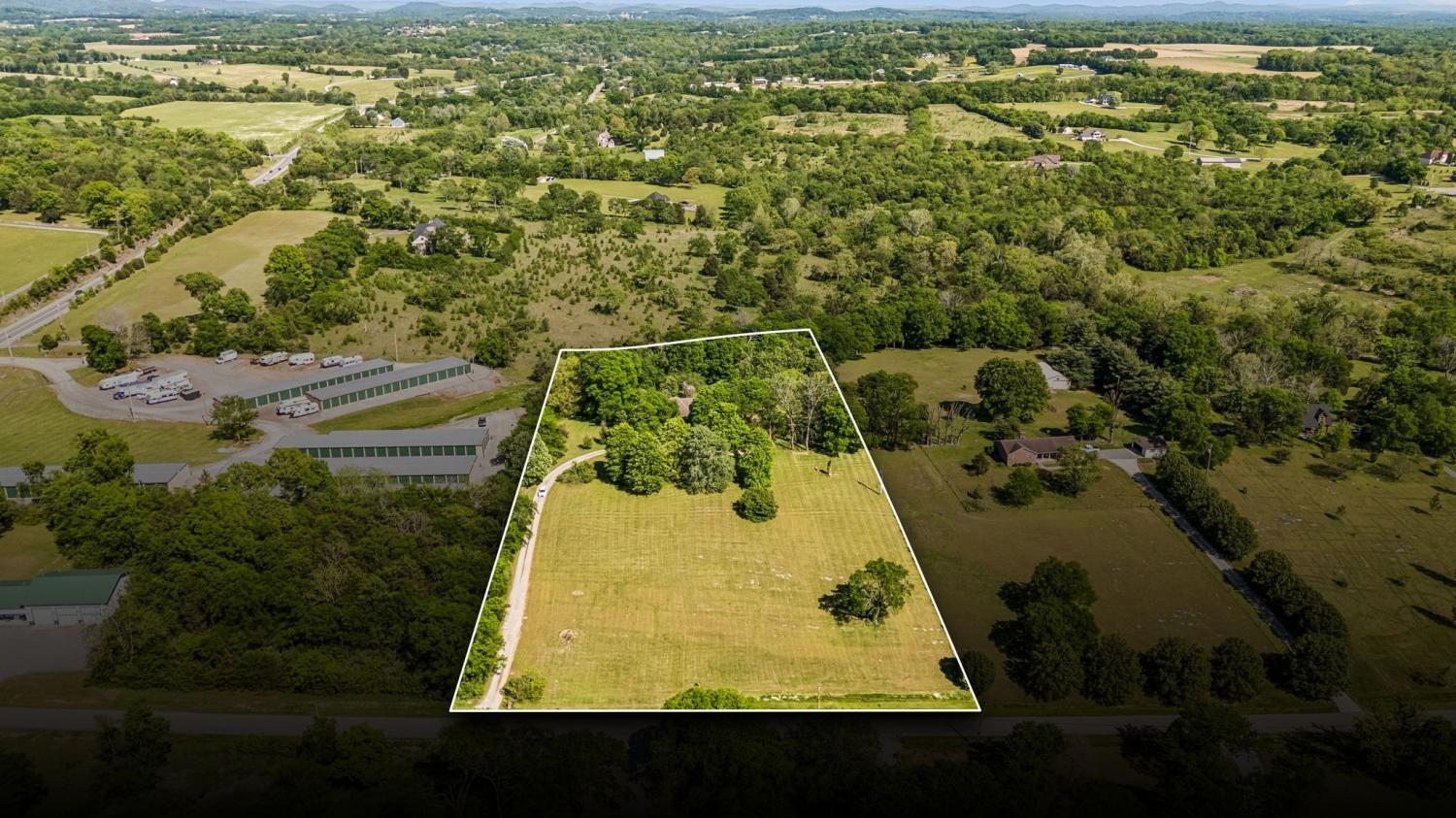 1019 Hilton Ln TN 37031 For Sale - 